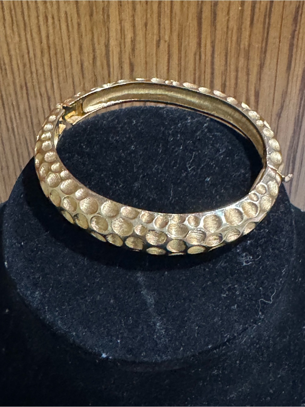 Vintage Kramer Gold Tone Hinged Bangle Bracelet